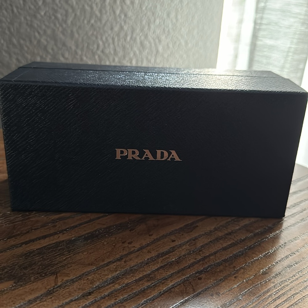 NIB PRADA GLASSES CASE - Picture 2 of 10